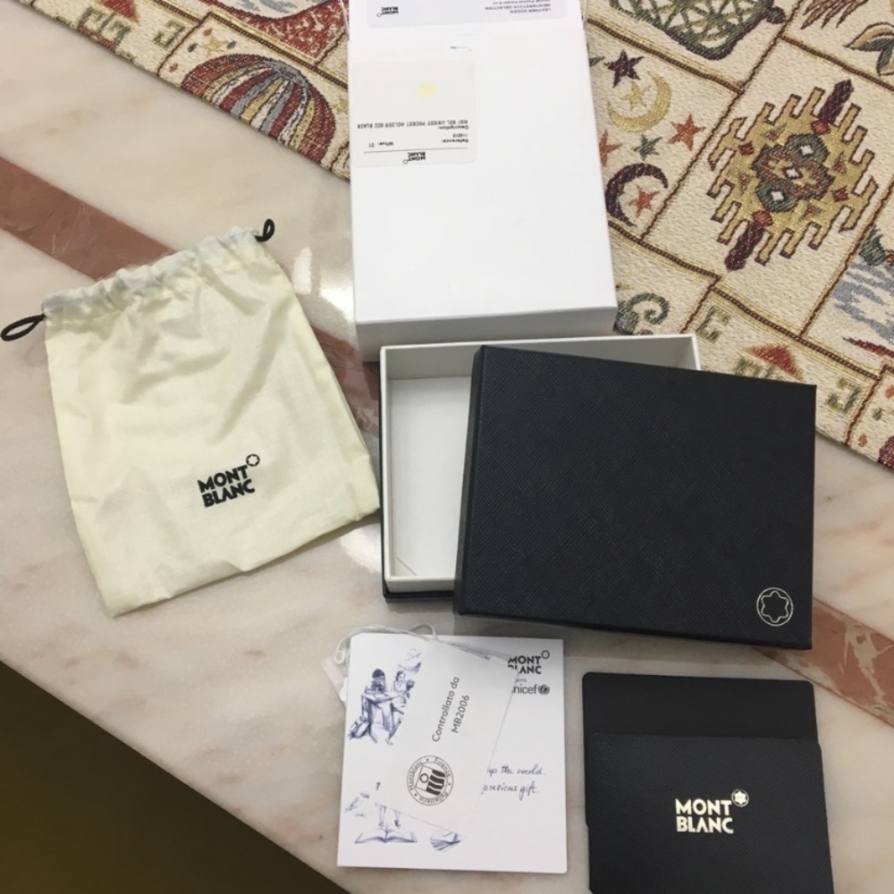 Mont Blanc credit card holder - packaging
